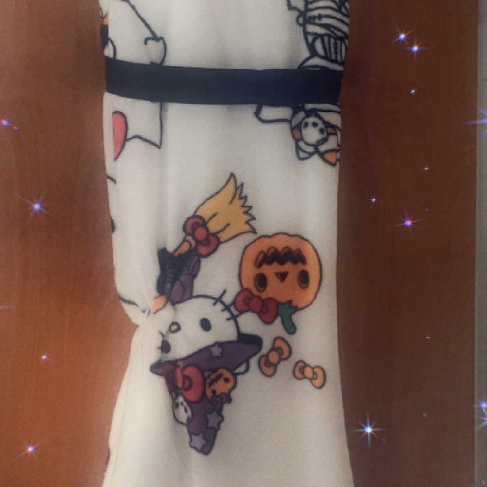 Hello Kitty Halloween blanket